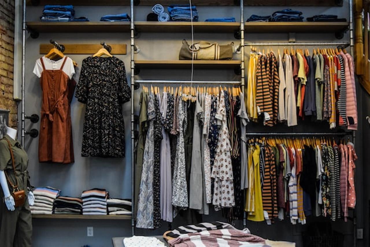 Plus size kjoler: En guide til alle former og størrelser