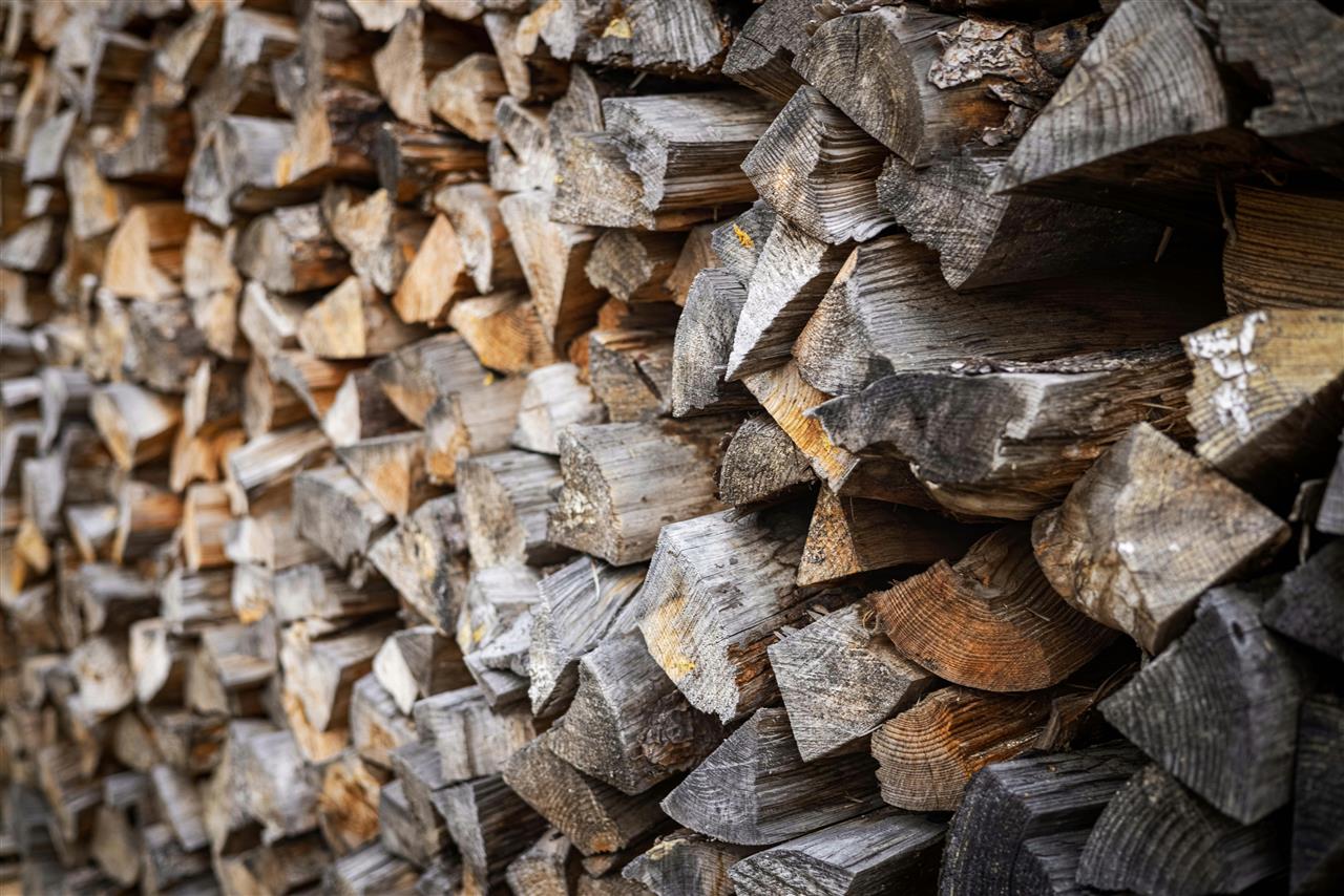 Brænde til salg på fyn - din guide til det bedste kvalitetsbrænde